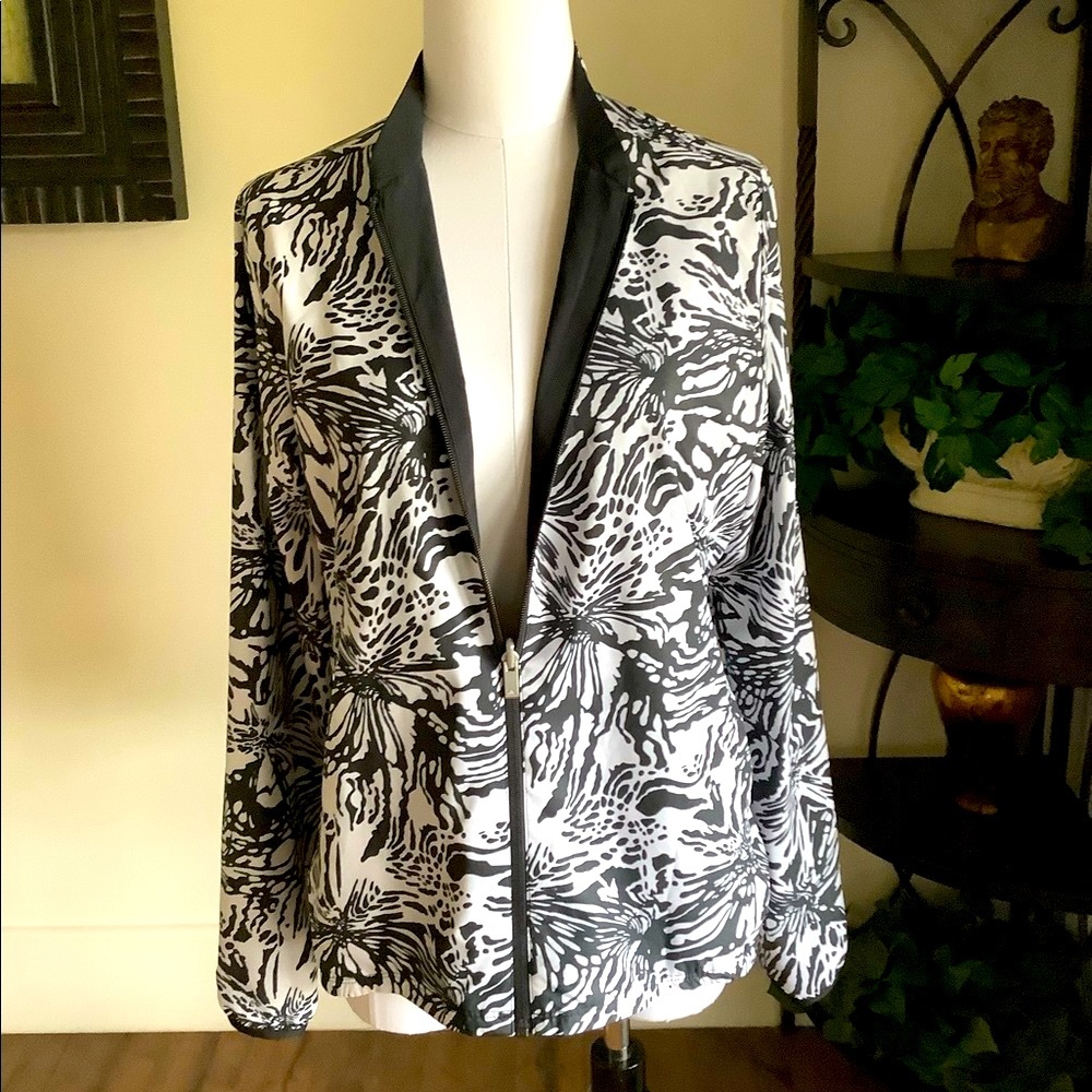 Adidas Ladies Reversible Golf Jacket - Picture 6 of 14